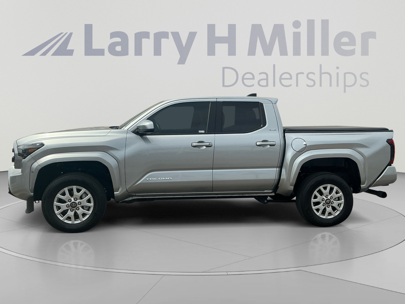 Certified 2026 Toyota Tacoma SR5 RWD image 2