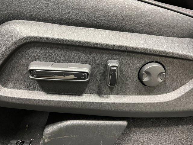 New 2025 Honda Pilot Black Edition image 11