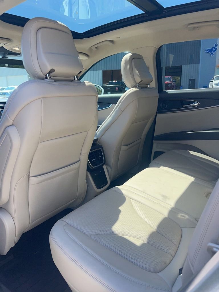 Used 2020 Lincoln Nautilus Reserve w/ Equipment Group 201A FWD image 10
