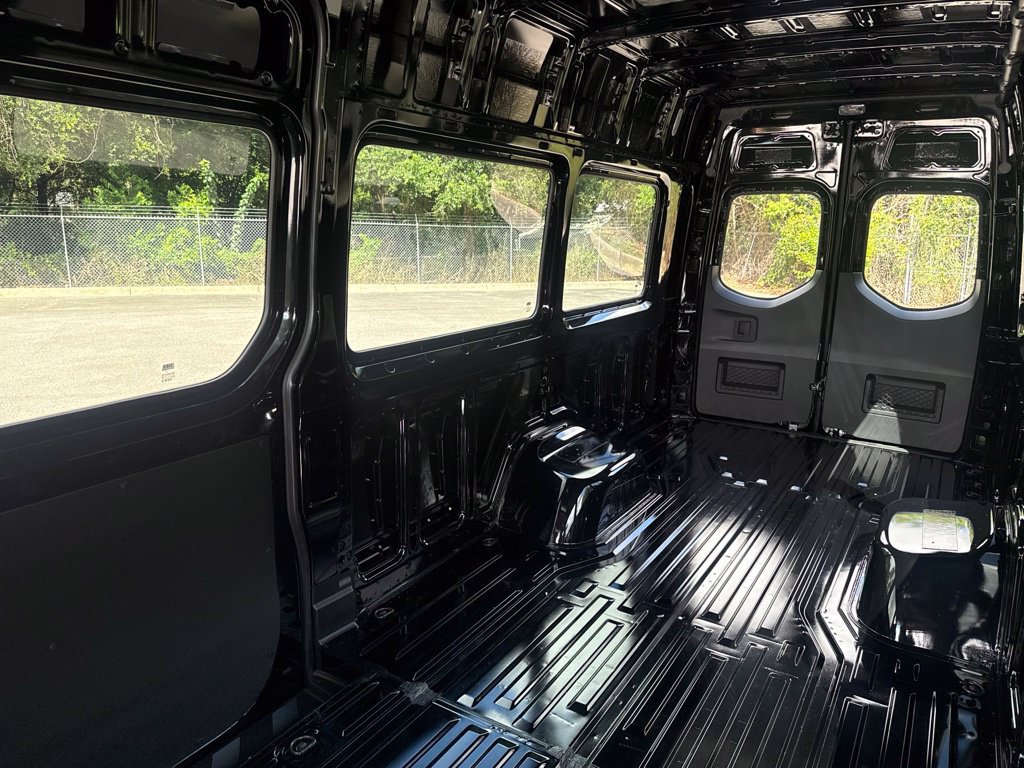 Used 2024 Mercedes-Benz Sprinter 3500 image 16