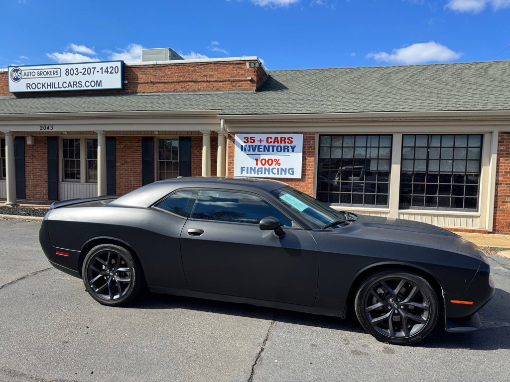 Used 2021 Dodge Challenger GT w/ Blacktop Package RWD image 3
