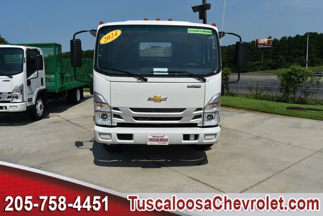 Used 2024 Chevrolet Low Cab Forward RWD image 3