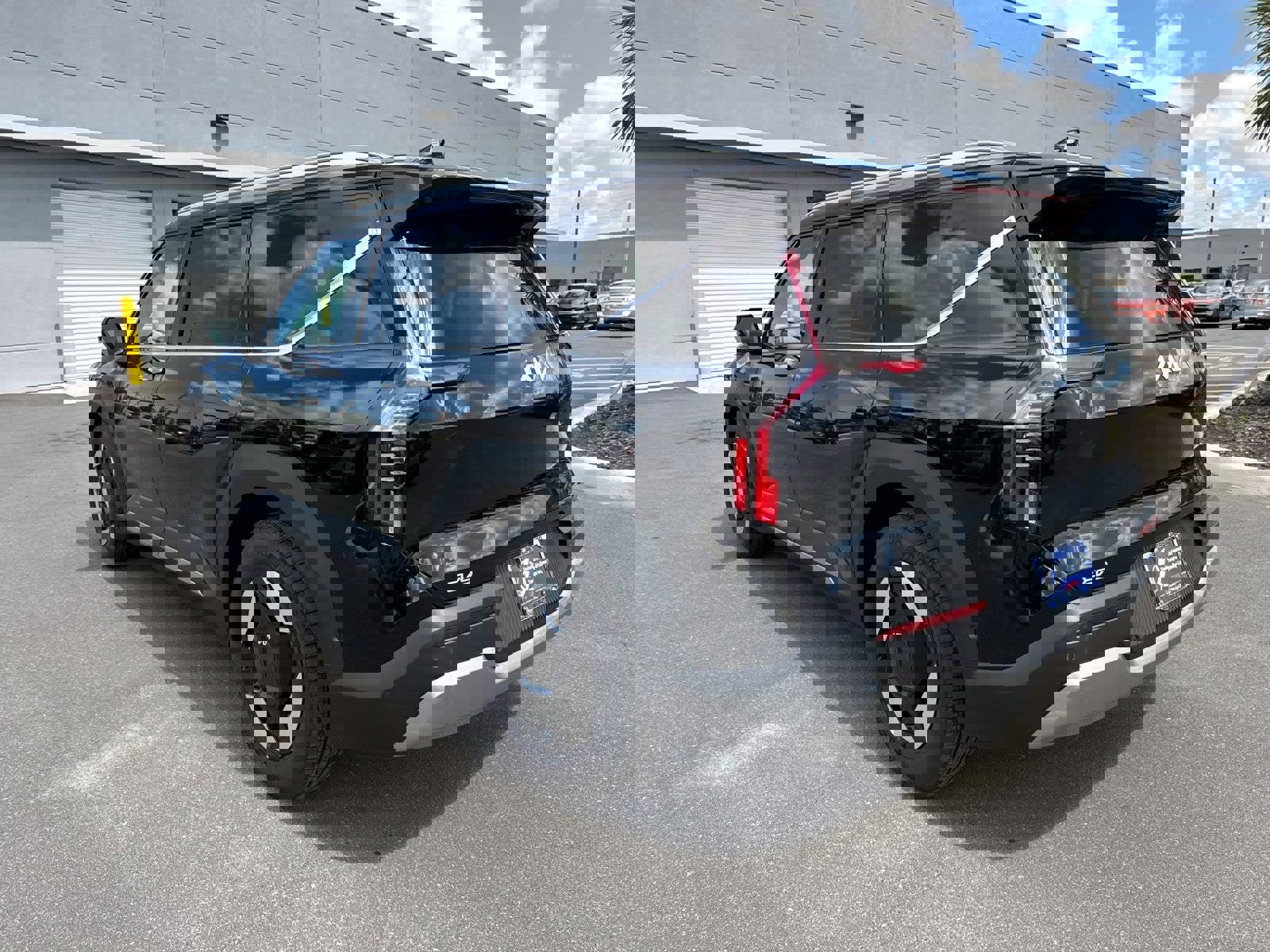 New 2026 Kia EV9 Wind image 5