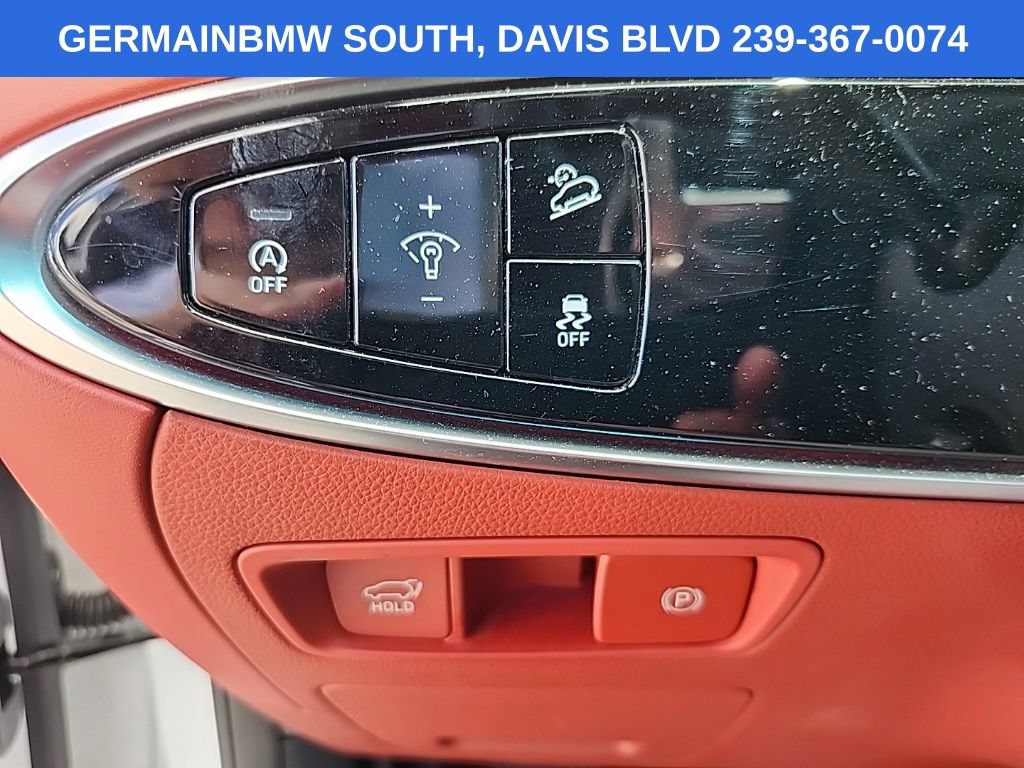 Used 2022 Genesis GV70 3.5T Sport w/ Sport Advanced Package AWD/4WD image 18