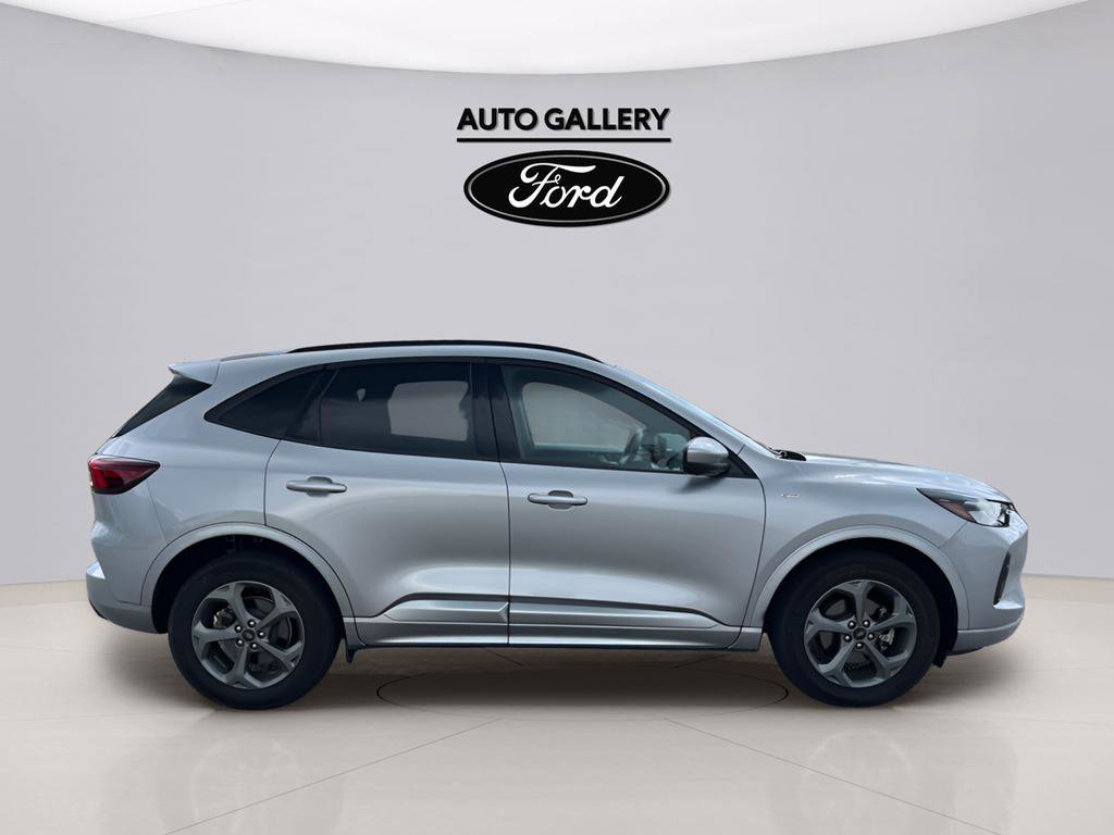 Used 2024 Ford Escape ST-Line Select w/ Tech Pack #2 AWD/4WD image 4
