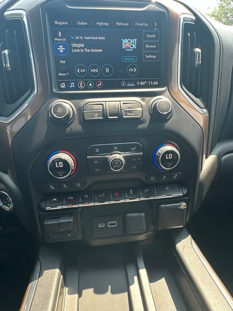 Certified 2020 Chevrolet Silverado 1500 High Country w/ Technology Package AWD/4WD image 13