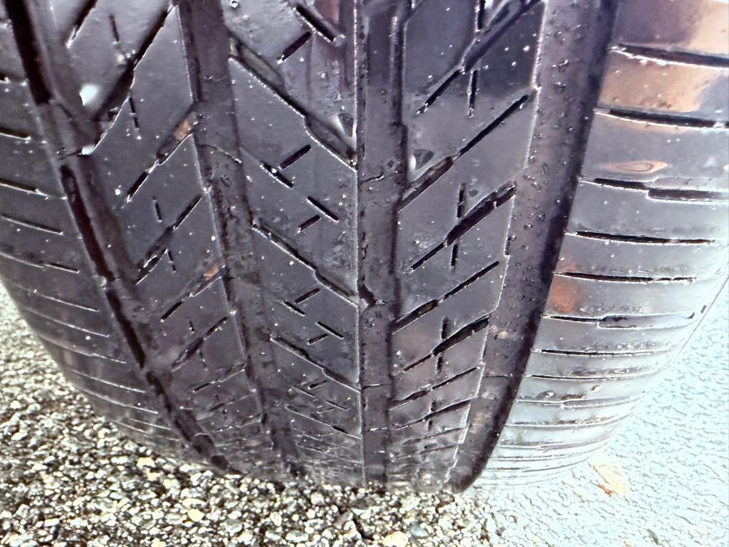 Certified 2025 Lexus NX 250 FWD w/ Premium Package image 18