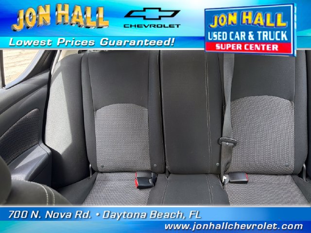 Used 2019 Nissan Versa SV FWD image 10