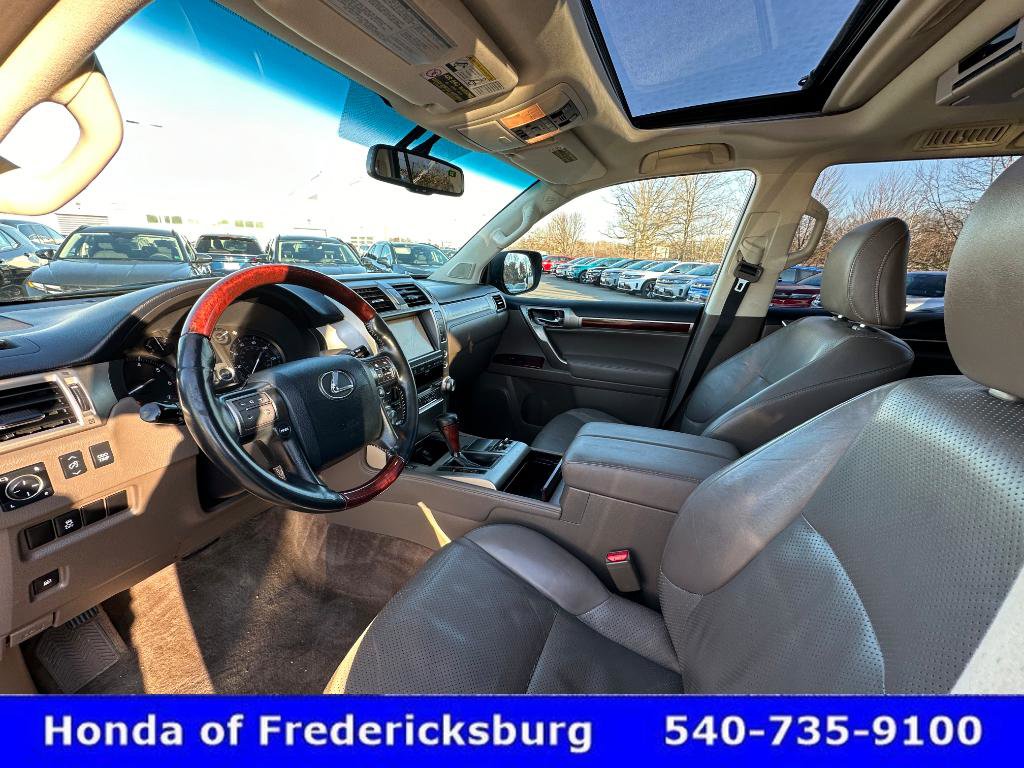 Used 2010 Lexus GX 460 image 17