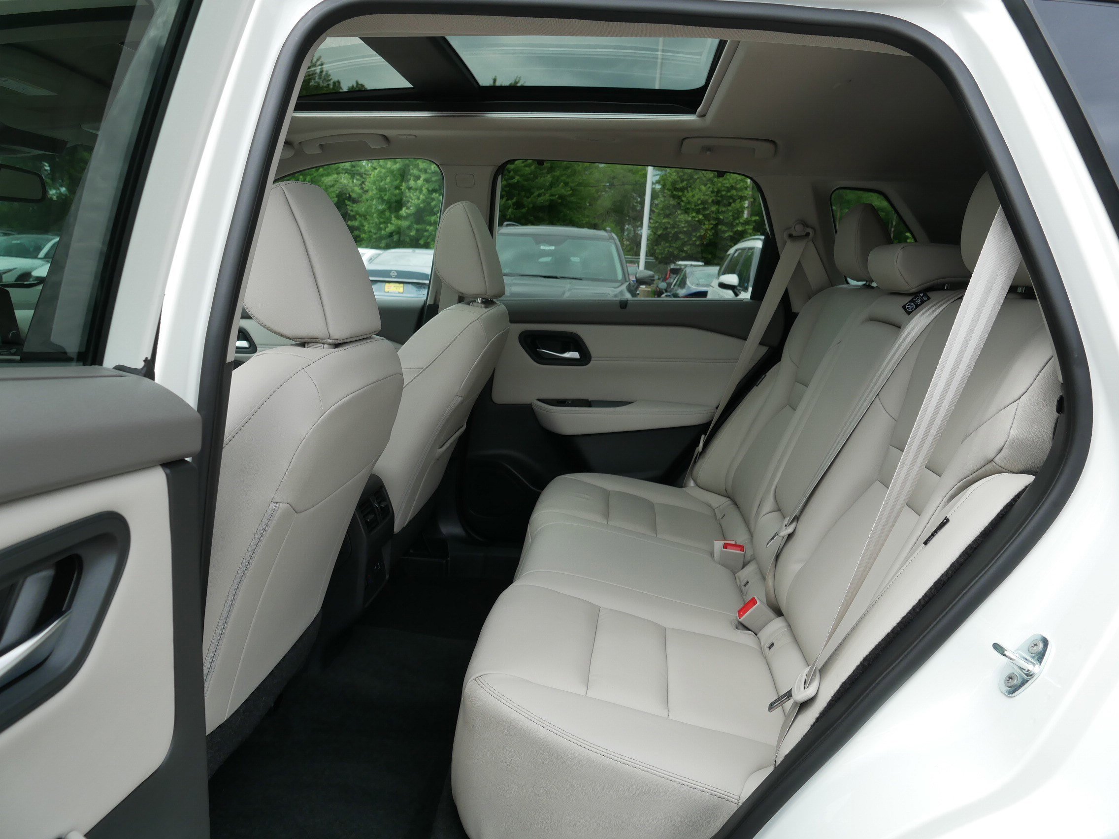Certified 2023 Nissan Rogue SL w/ SL Premium Package AWD/4WD image 36