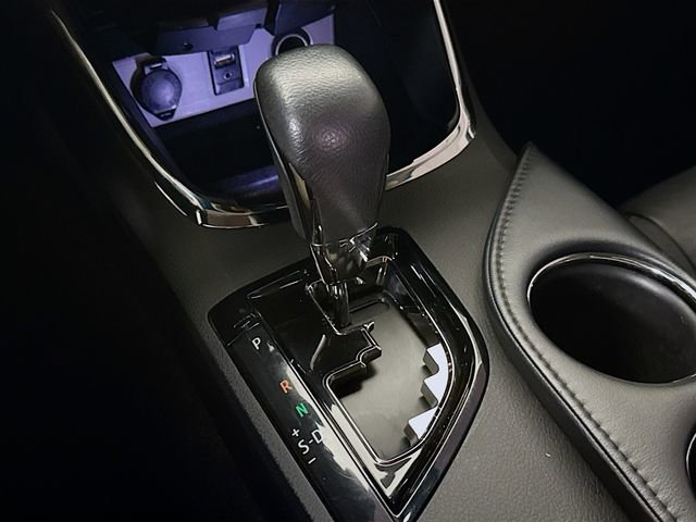 Used 2017 Toyota Avalon XLE image 17