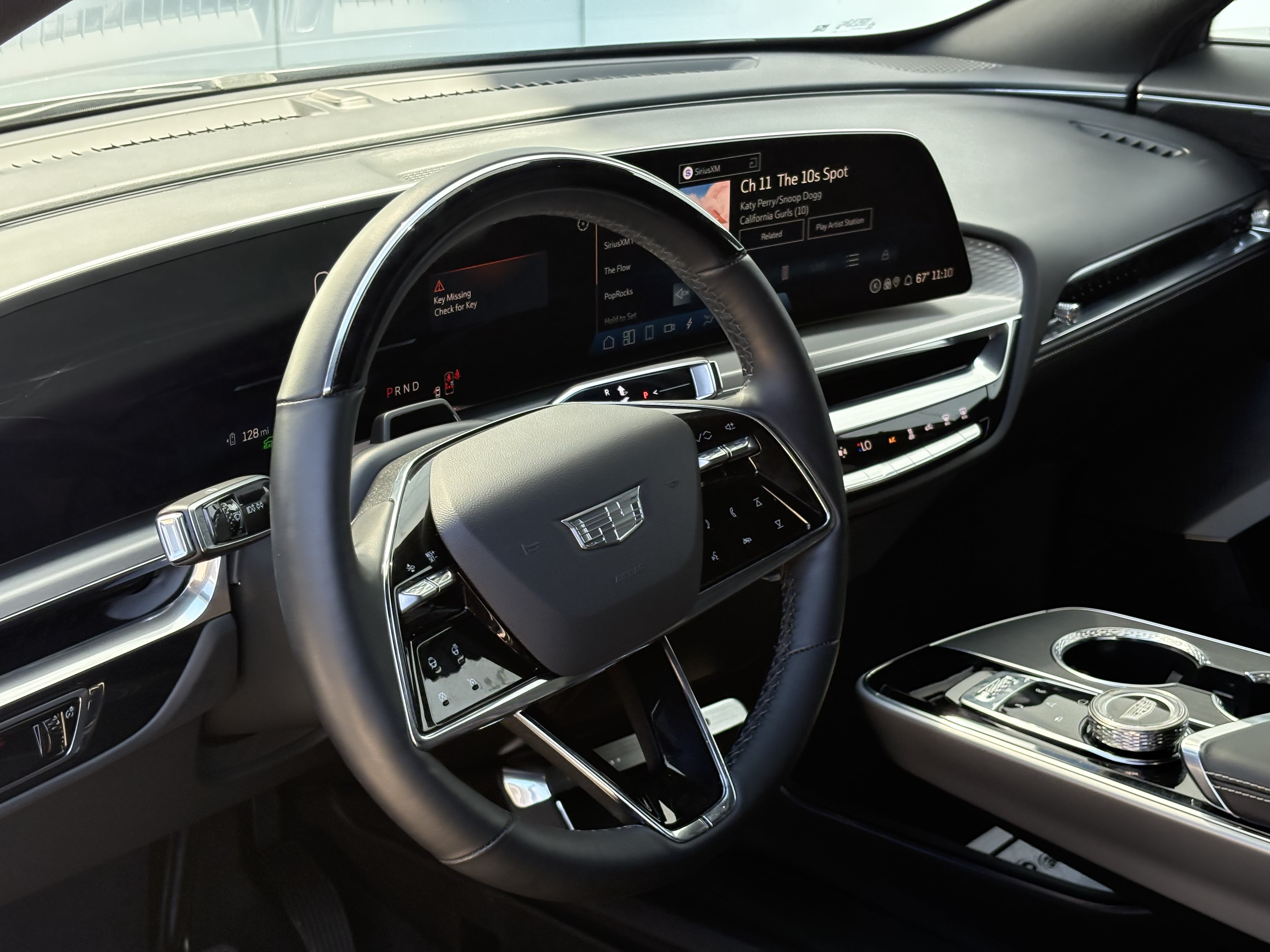 Used 2024 Cadillac Lyriq Luxury AWD/4WD image 15