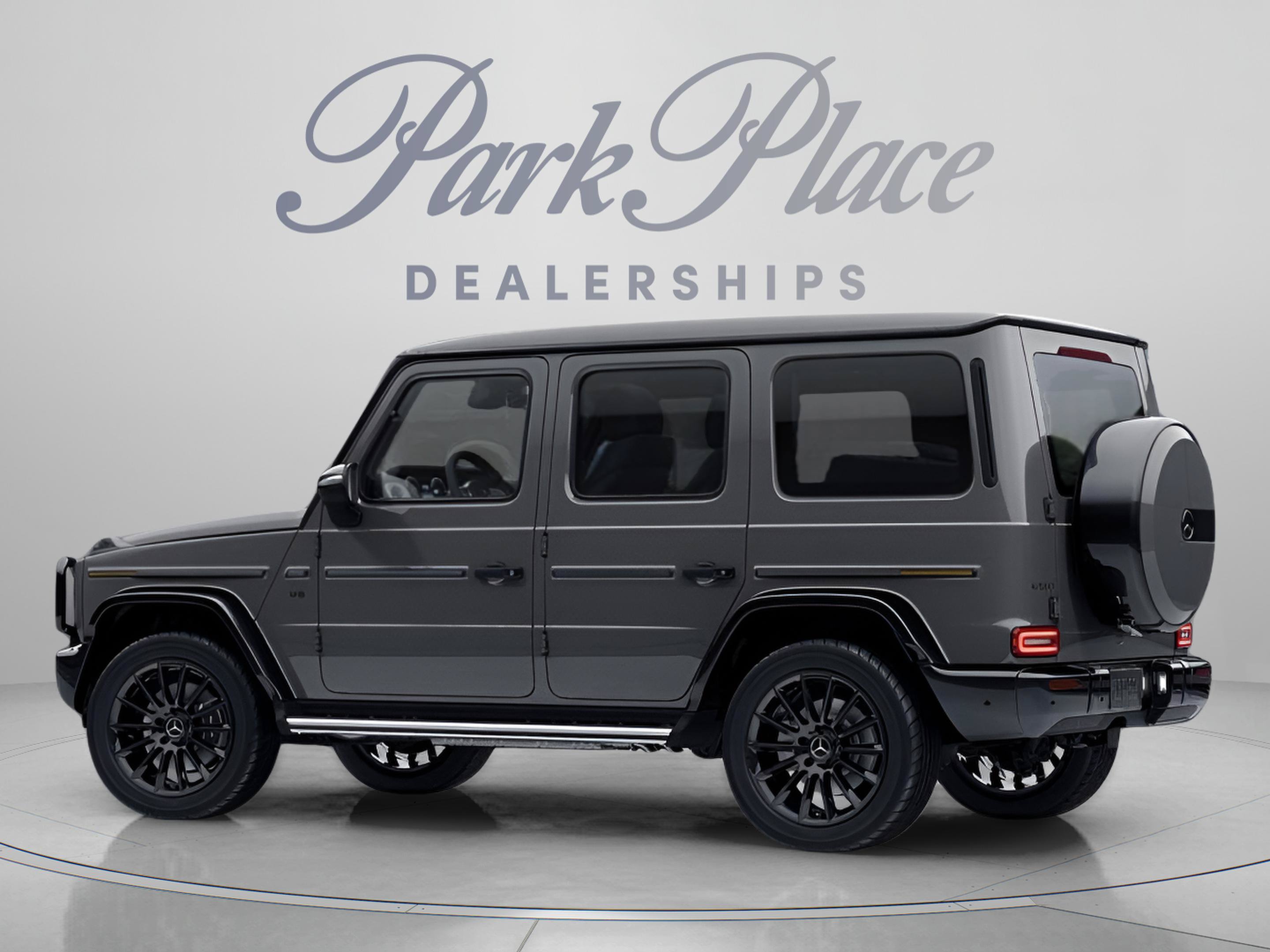 Used 2023 Mercedes-Benz G 550 image 13