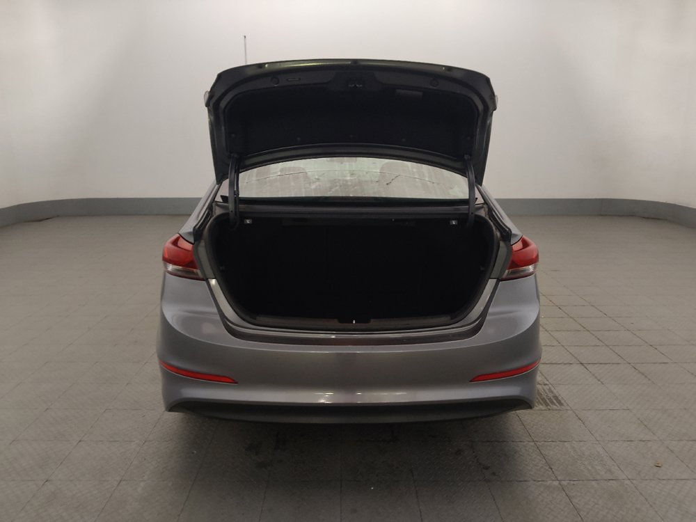 Used 2018 Hyundai Elantra SEL FWD image 29