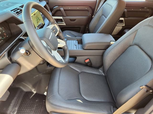 Used 2024 Land Rover Defender 130 S image 13