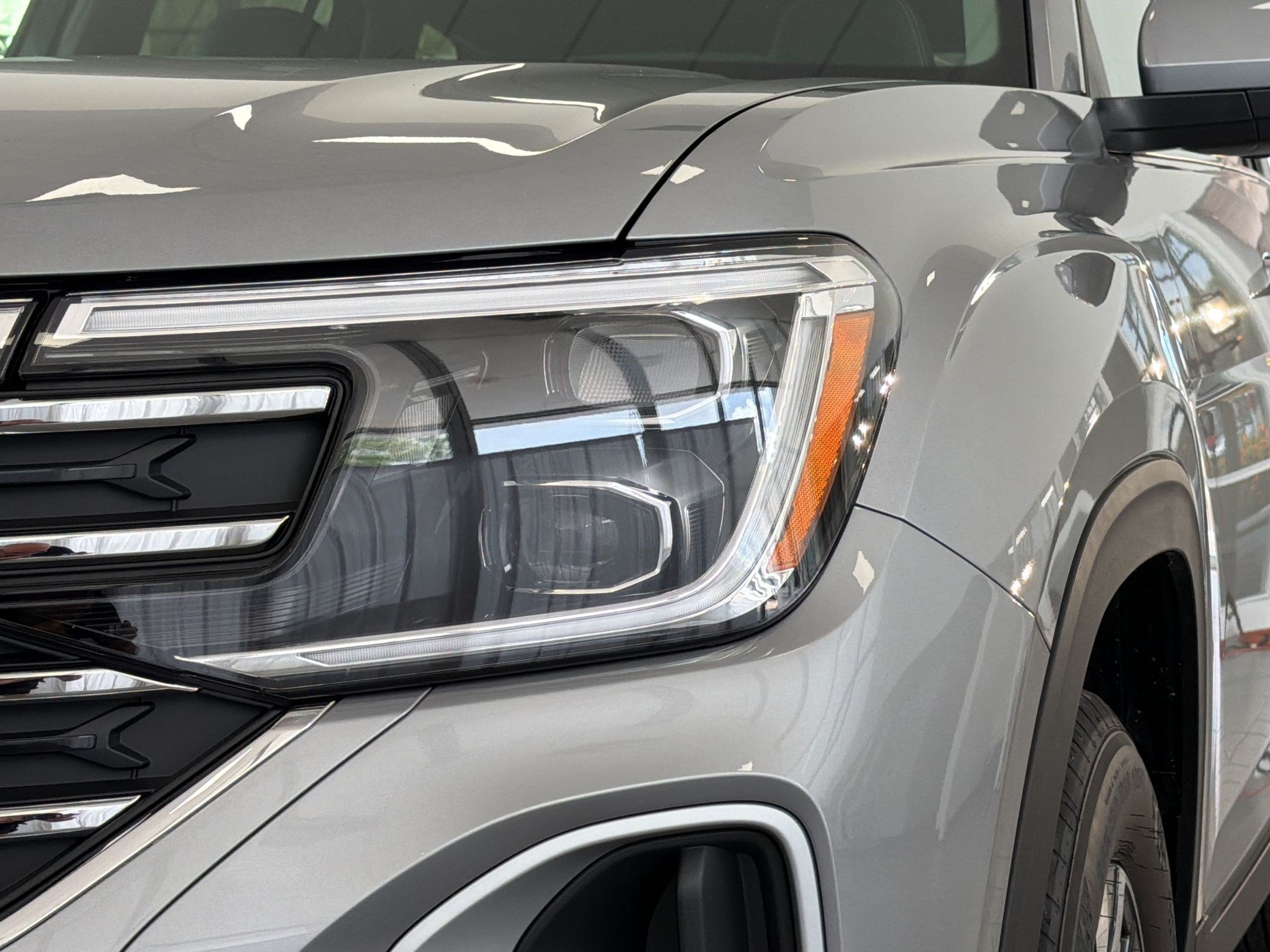 New 2026 Volkswagen Atlas SE FWD image 12