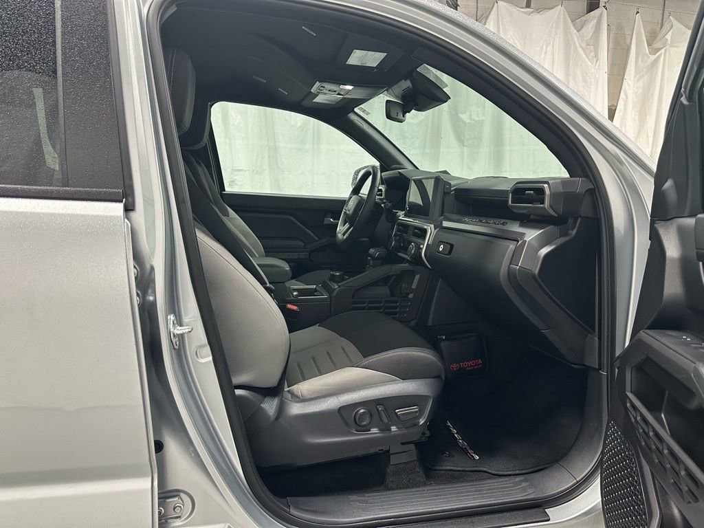 Used 2025 Toyota Tacoma TRD Off-Road w/ TRD Off Road Upgrade Package image 55