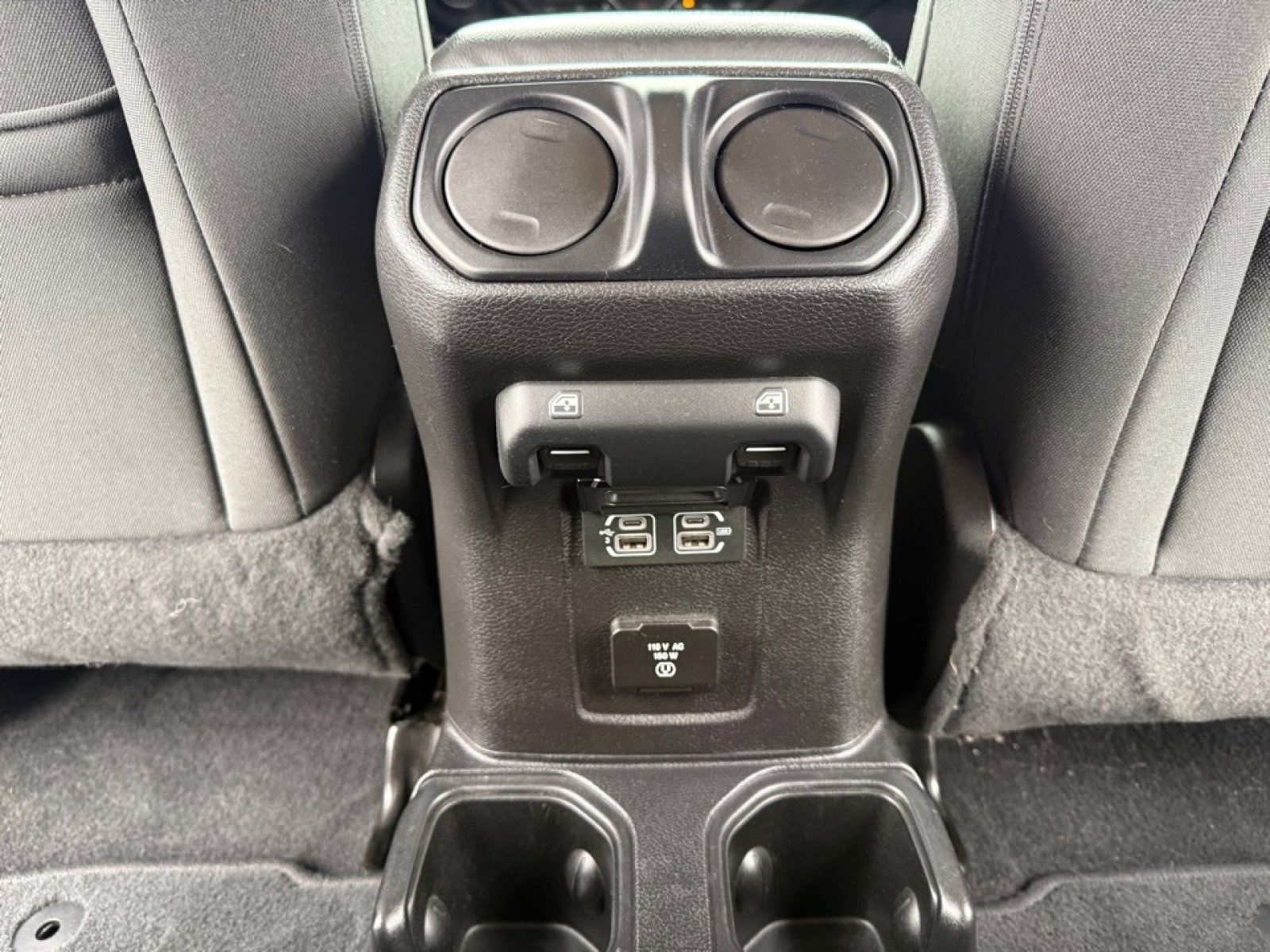 Used 2019 Jeep Wrangler Unlimited Sahara w/ Safety Group image 31