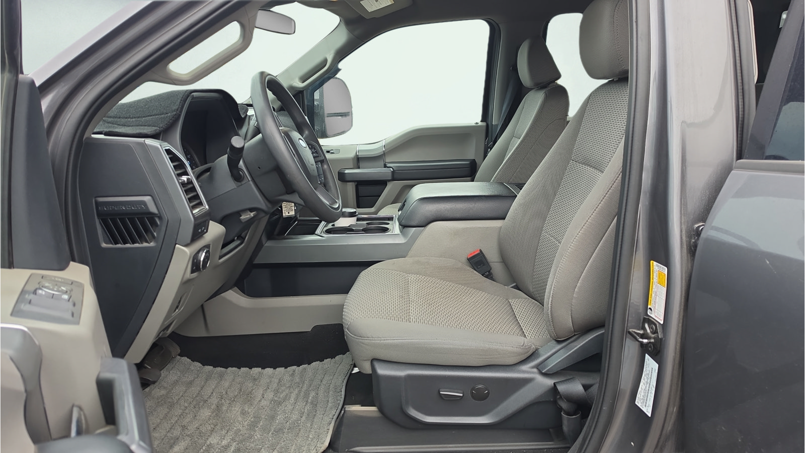 Used 2022 Ford F250 XLT w/ XLT Premium Package AWD/4WD image 17