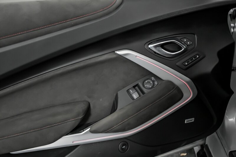 Used 2019 Chevrolet Camaro ZL1 RWD image 15