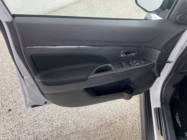 New 2027 Mitsubishi Outlander Sport ES AWD/4WD image 13