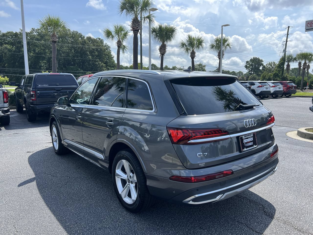 Used 2023 Audi Q7 2.0T Premium w/ Convenience Package AWD/4WD image 8
