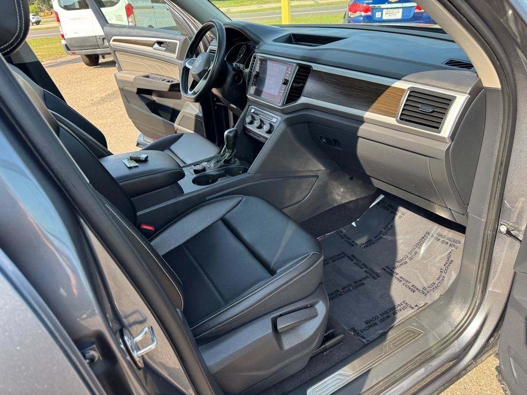 Used 2021 Volkswagen Atlas SE w/ Panoramic Sunroof Package AWD/4WD image 27