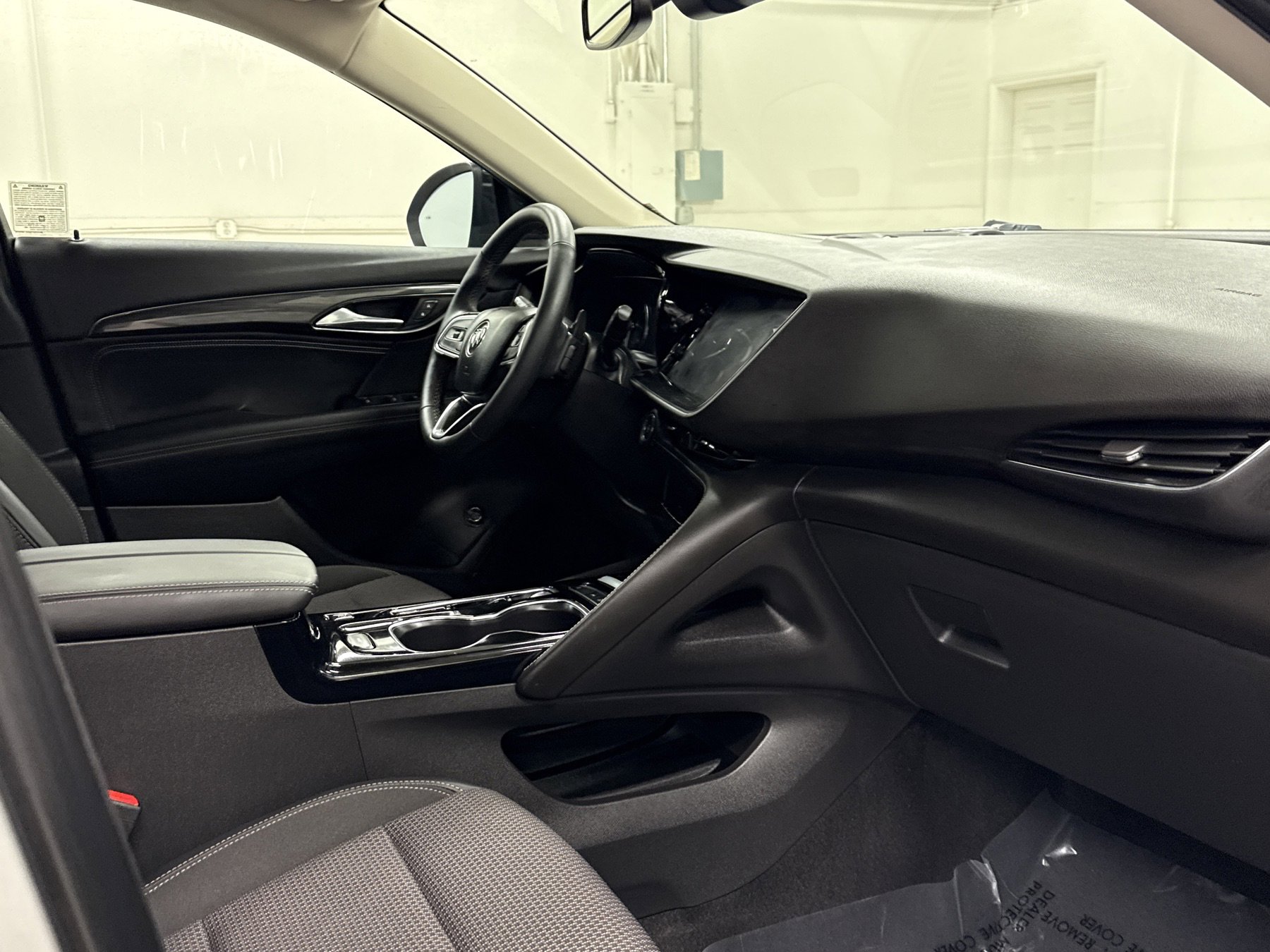 Used 2023 Buick Envision Preferred image 22