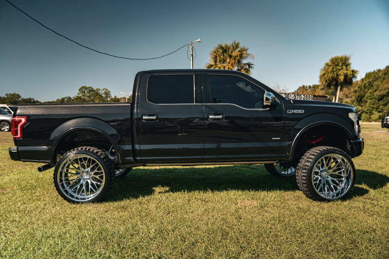 Used 2015 Ford F150 Platinum w/ Equipment Group 701A Luxury AWD/4WD image 7