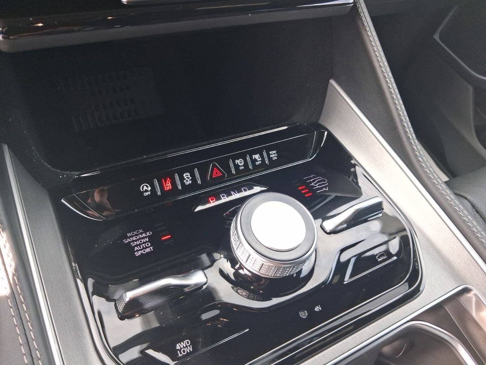 New 2026 Jeep Grand Wagoneer 4WD w/ Quick Order Packge 29V Upland image 19