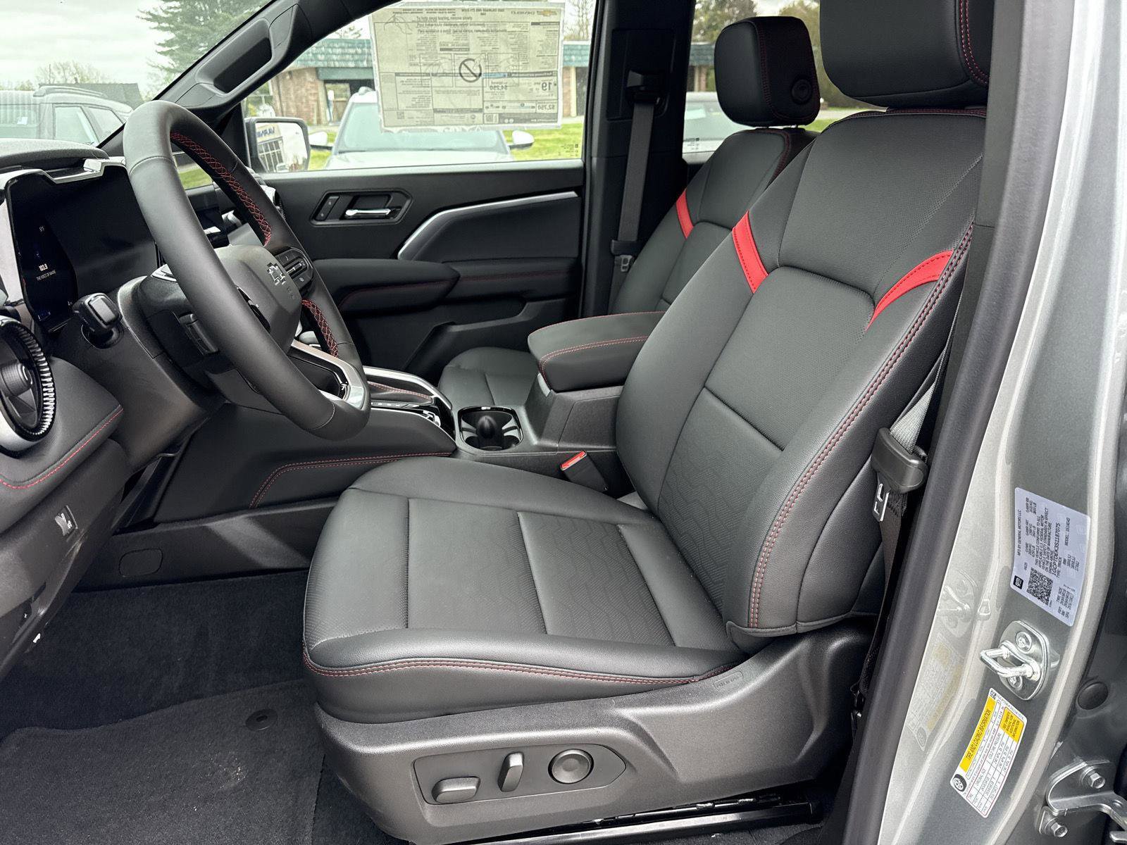 New 2025 Chevrolet Colorado Z71 w/ Midnight Edition image 10