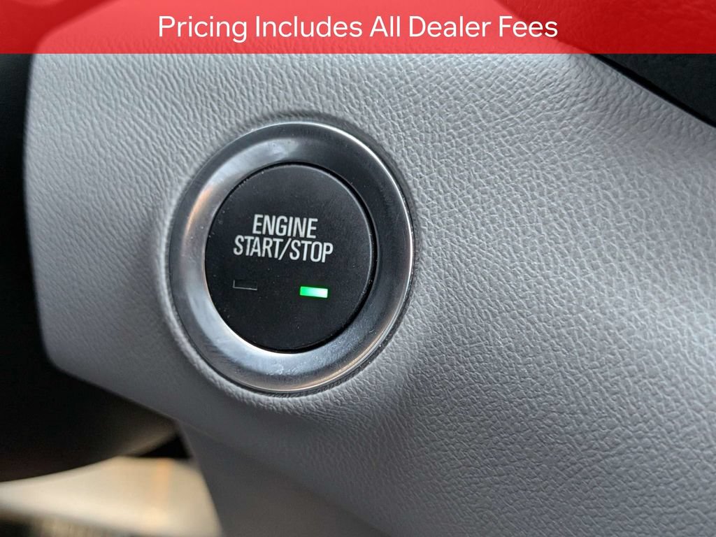 Used 2024 GMC Terrain SLE w/ Driver Convenience Package FWD image 30