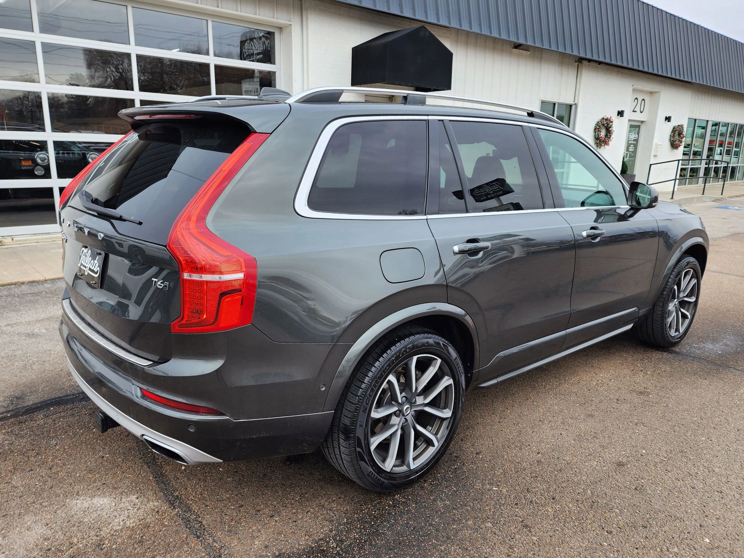 Used 2018 Volvo XC90 T6 Momentum w/ Convenience Package image 8
