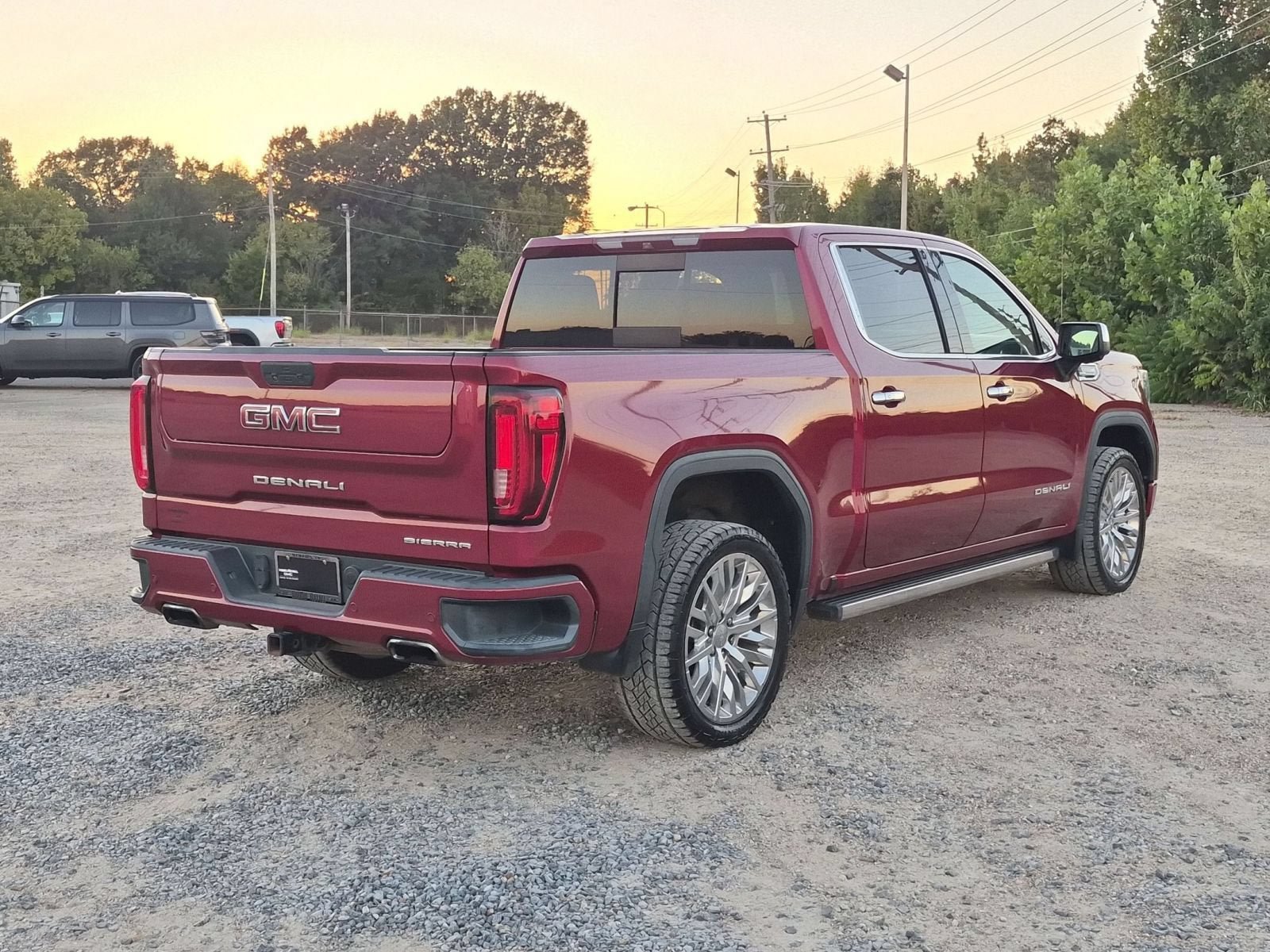 Used 2019 GMC Sierra 1500 Denali w/ Denali Ultimate Package AWD/4WD image 6