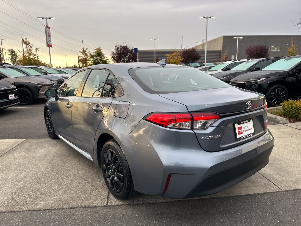 Used 2025 Toyota Corolla LE FWD image 3