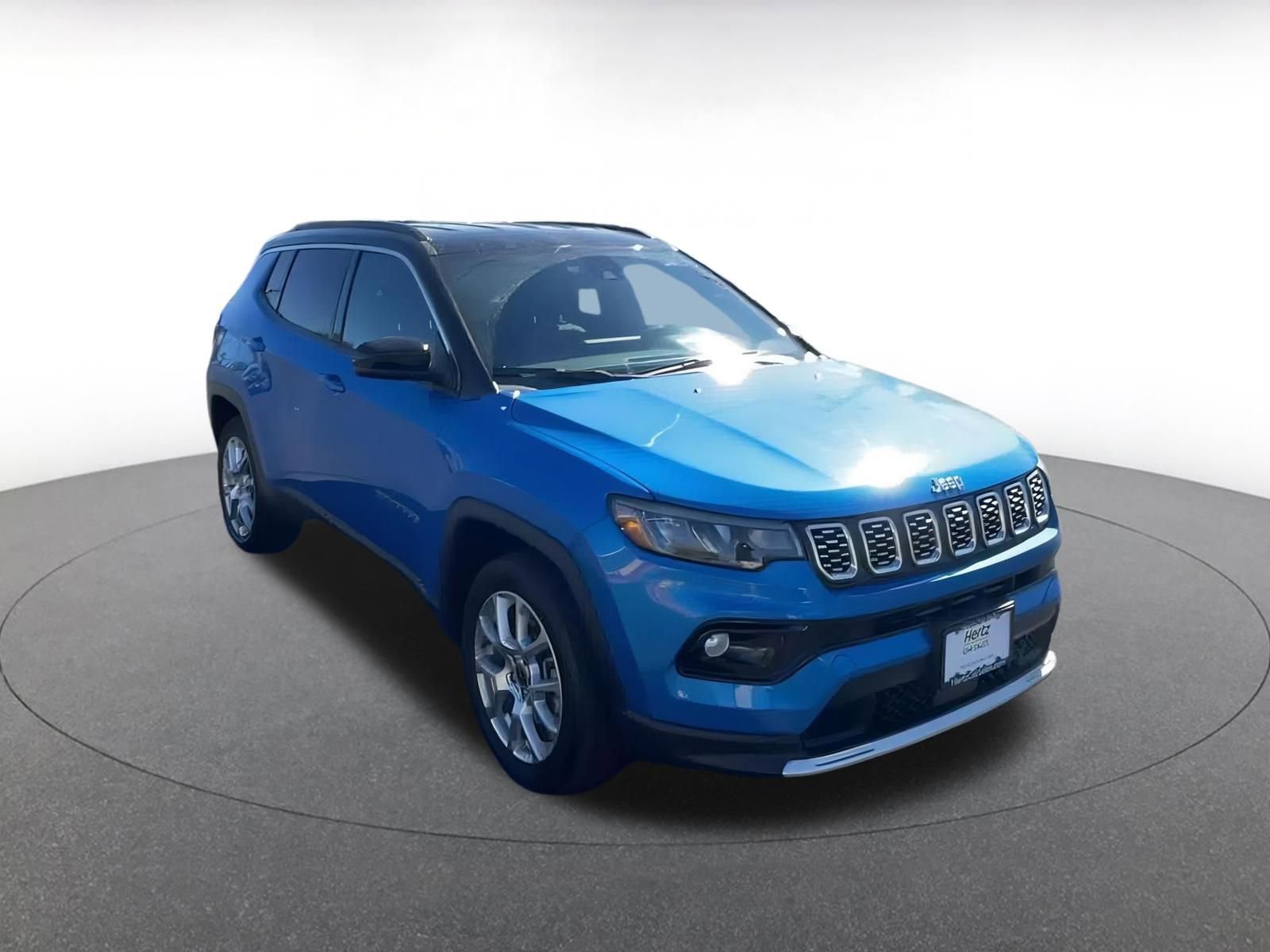 Used 2025 Jeep Compass Limited image 2