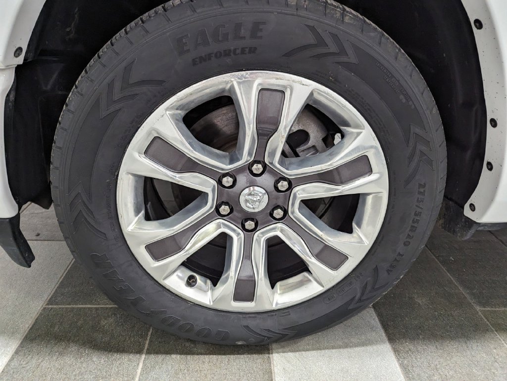 Used 2024 RAM 1500 Limited w/ Body Color Bumper Group AWD/4WD image 8