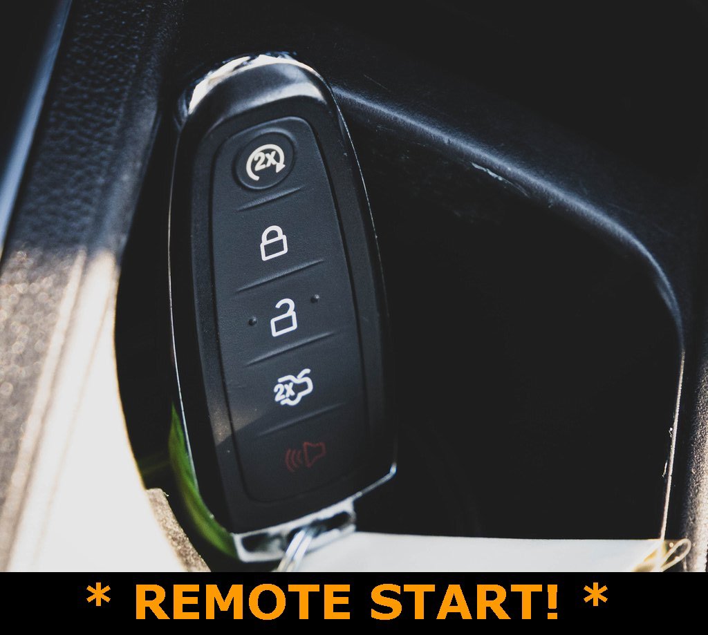 Used 2018 Ford Escape Titanium w/ Ford Safe & Smart Package image 11