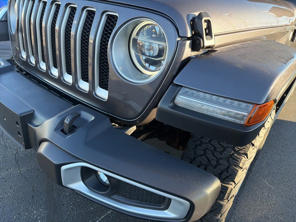 Used 2018 Jeep Wrangler Unlimited Sahara image 9