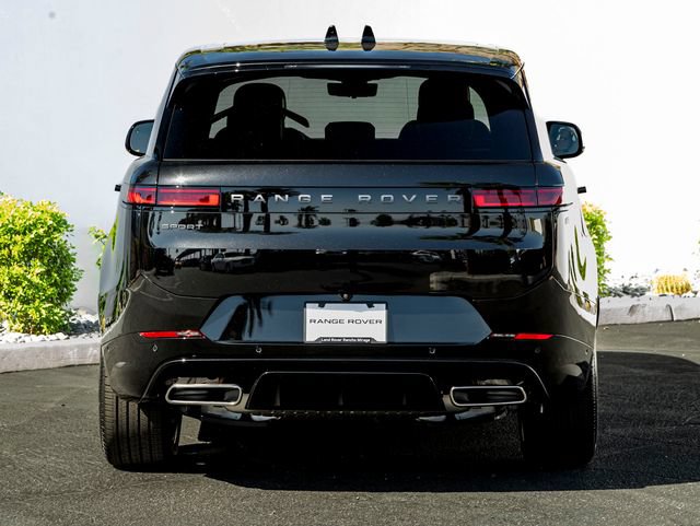 New 2027 Land Rover Range Rover Sport Dynamic SE AWD/4WD image 8