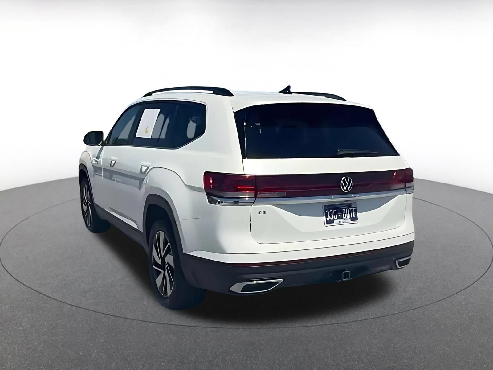 Used 2026 Volkswagen Atlas SE FWD image 4