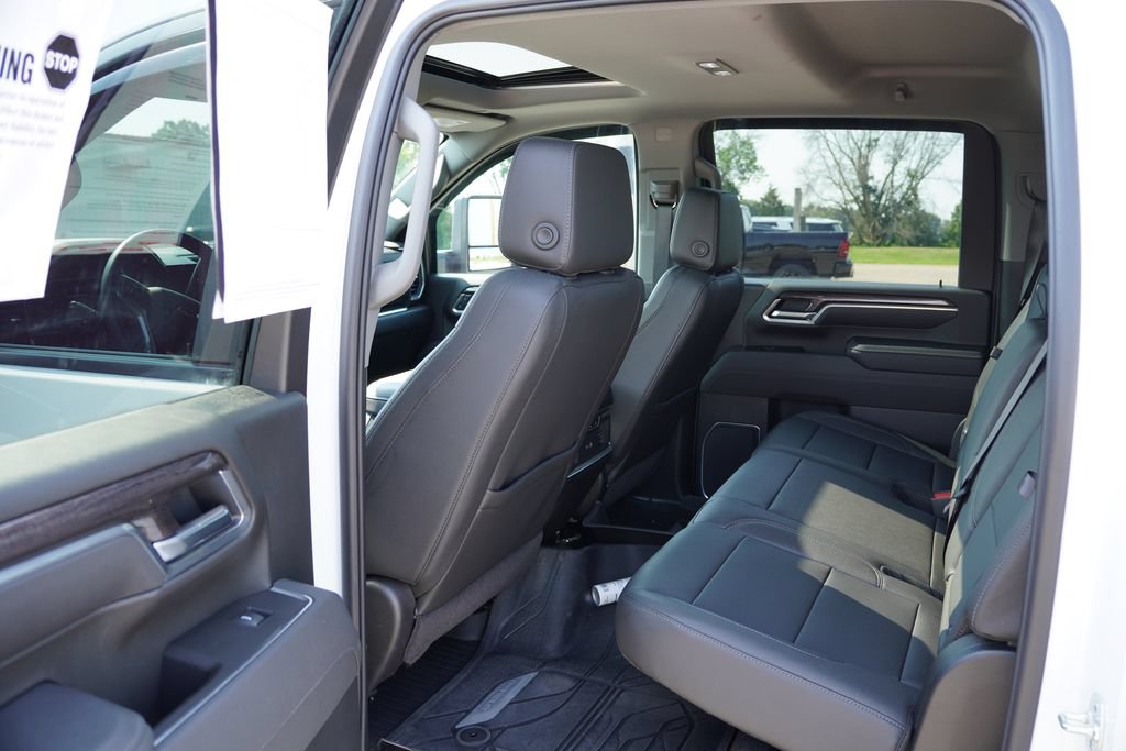 Certified 2025 Chevrolet Silverado 3500 LTZ w/ LTZ Plus Package AWD/4WD image 18
