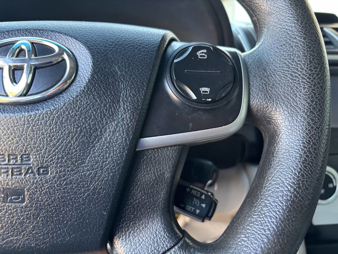 Used 2013 Toyota Camry LE image 26