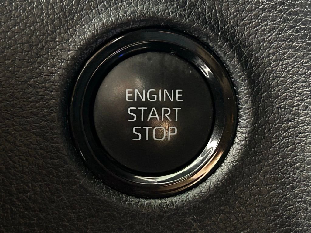 Used 2025 Toyota Tundra SR5 AWD/4WD image 23