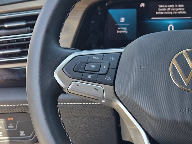 Used 2025 Volkswagen Atlas SE FWD image 26