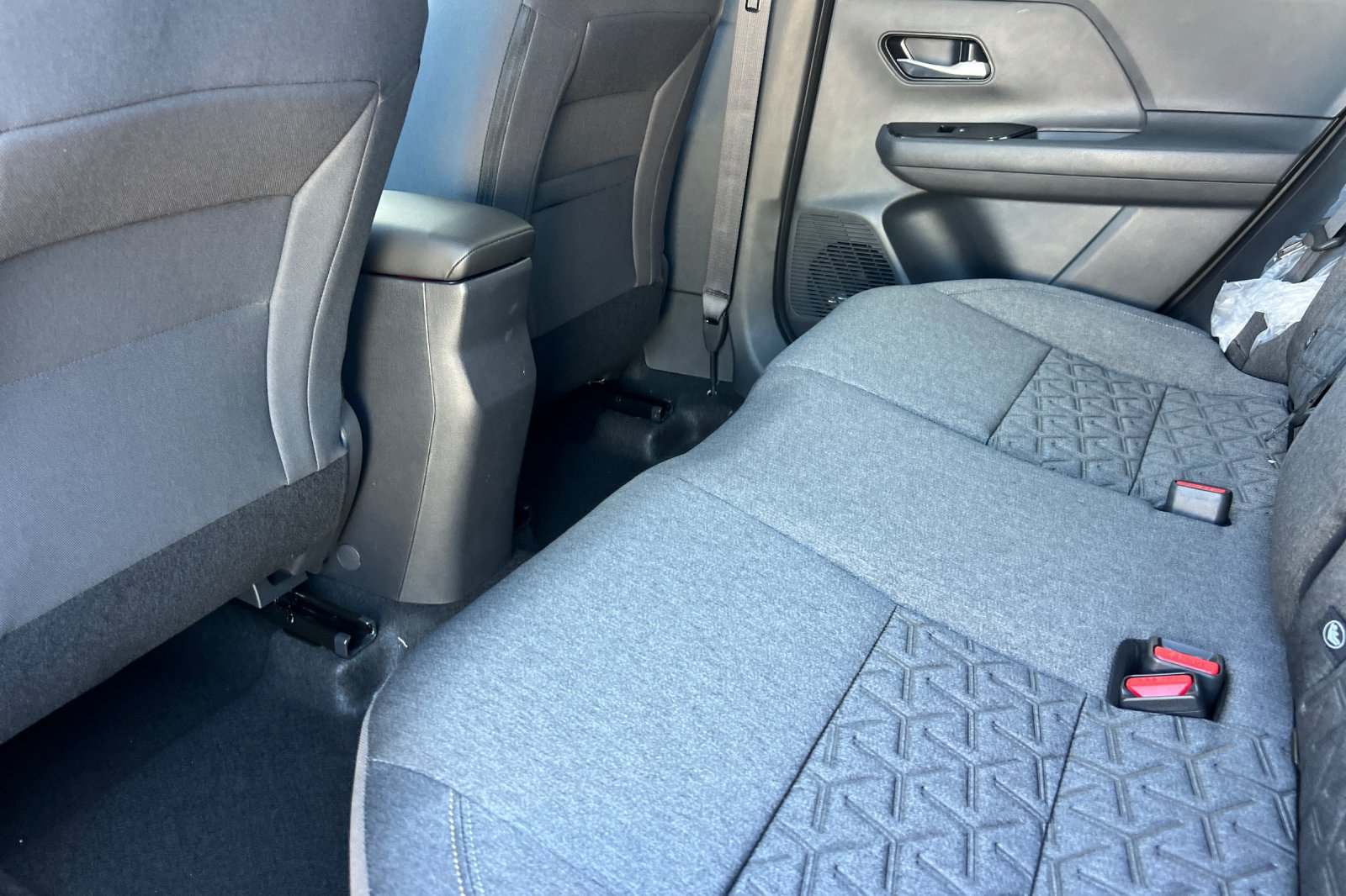 New 2027 Nissan Kicks SV FWD image 9