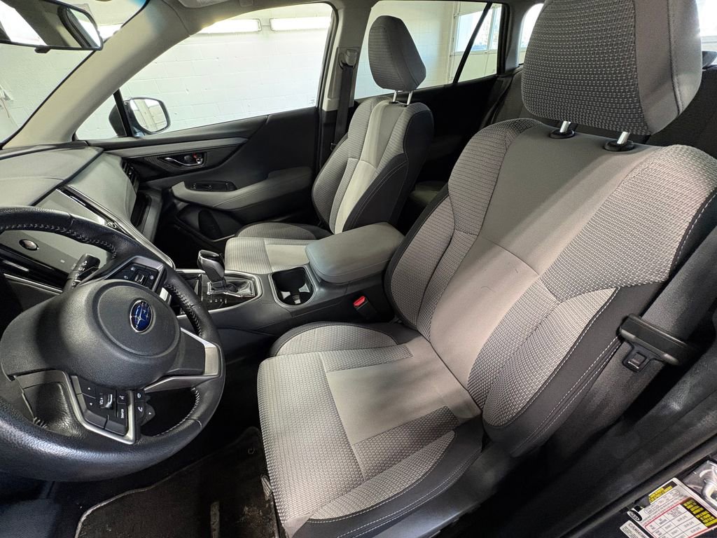 Used 2022 Subaru Outback Premium image 18