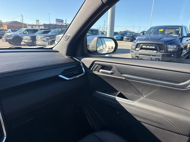 Used 2024 GMC Acadia Elevation w/ Luxury Package image 27