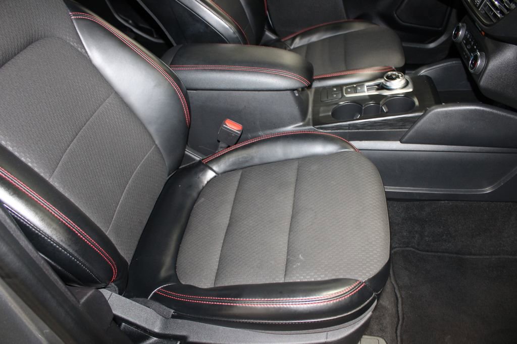 Used 2024 Ford Escape ST-Line image 21