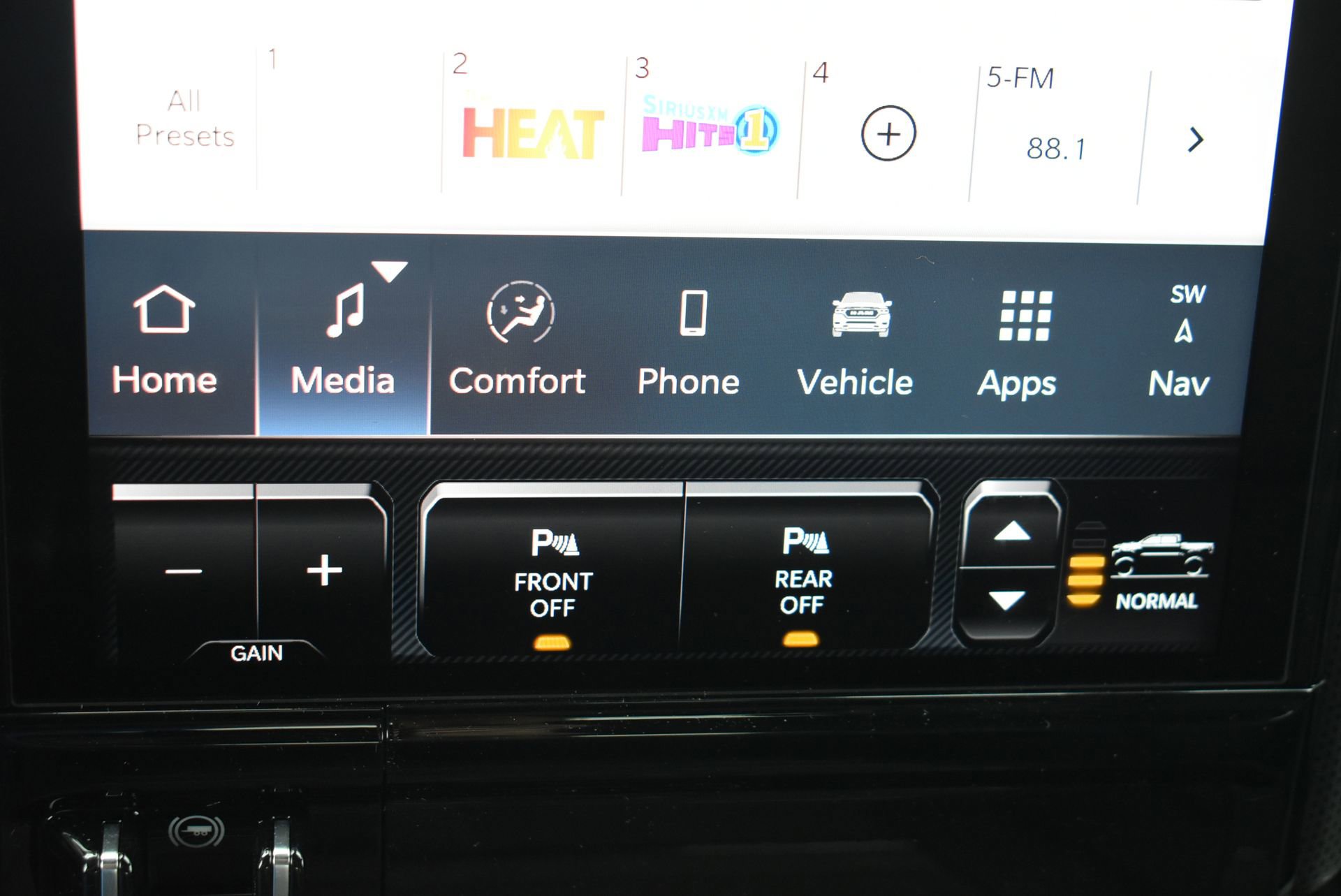 New 2026 RAM 1500 Limited image 30